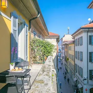  Apartment Downtown Italien